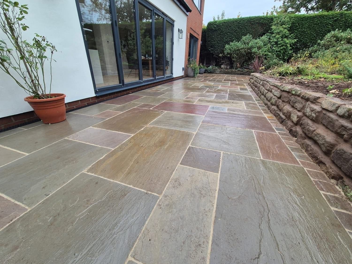 Raj Green Sandstone Paving thumbnail 6