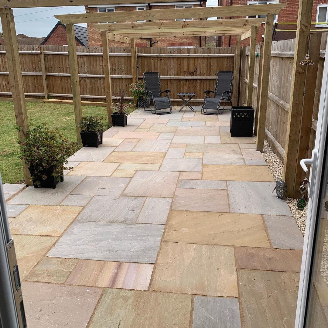 Raj Green Sandstone Paving thumbnail 5