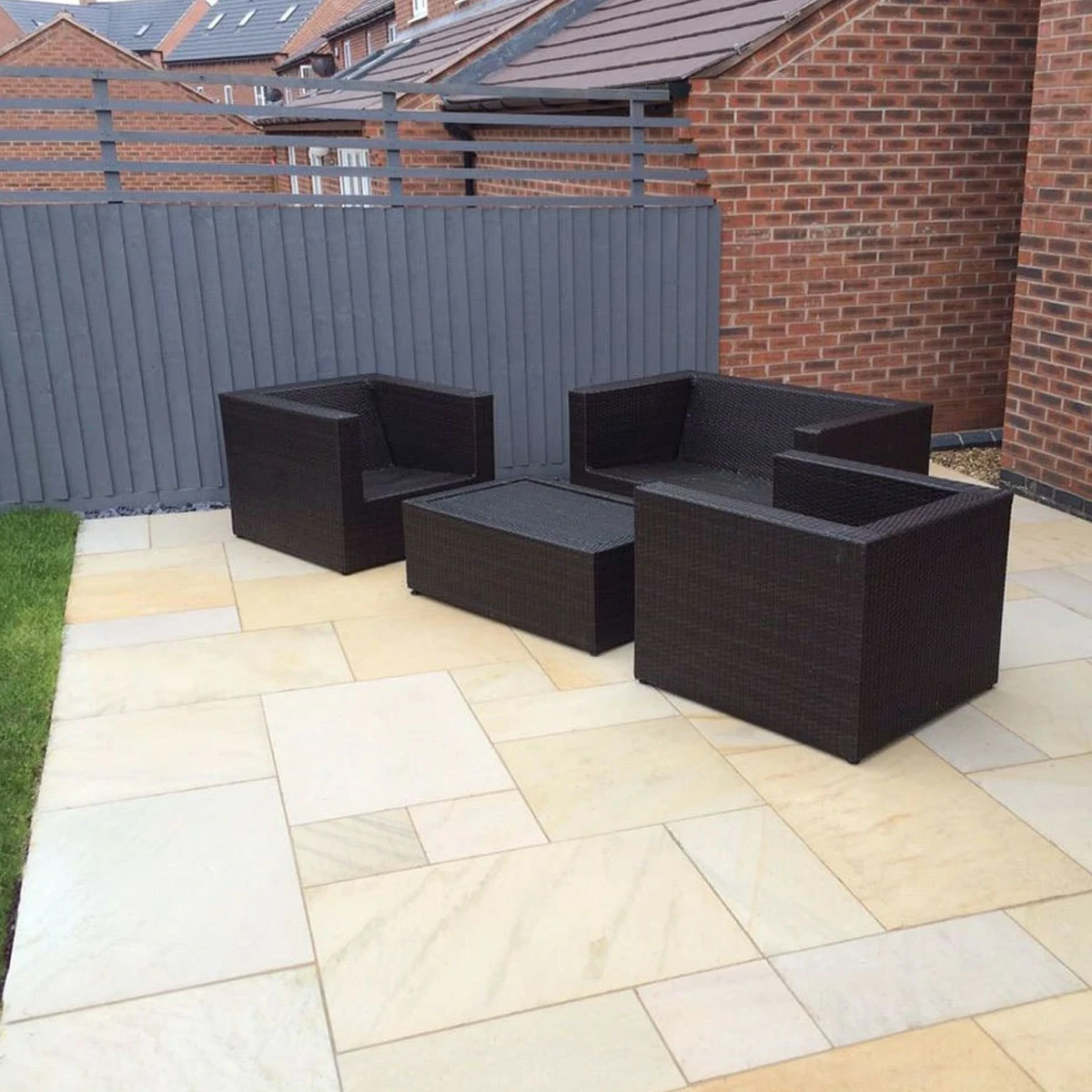 Mint Sandstone Paving thumbnail 4