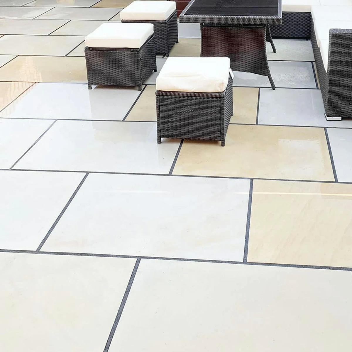 Mint Sandstone Paving thumbnail 5